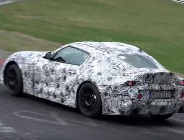 Δοκιμάζοντας μια BMW Z5 και ένα Toyota Supra στο Nürburgring (βίντεο)